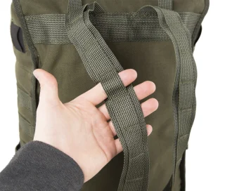 The shoulder straps feature 25 mm (1") webbing.