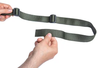 Rear attachment: comfortable 30 mm (1.25") tubular webbing.