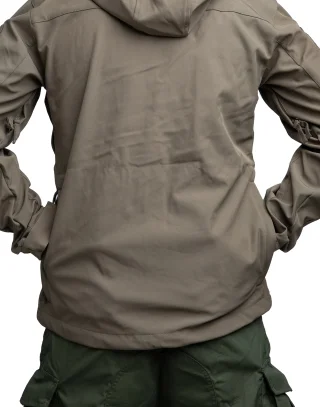 A zippered poacher's pocket on the back.