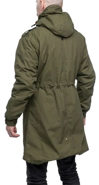 Model: 175 cm tall, 75 kg
Parka size: Medium Regular