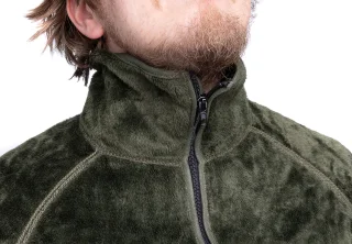 High zippered collar.