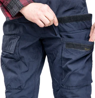 Cargo pockets have hook and loop closure.