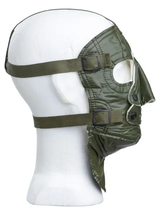 The mask stays on with adjustable straps.