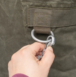 Aluminum rings, hooks, and buckles are lightweight and rustproof.