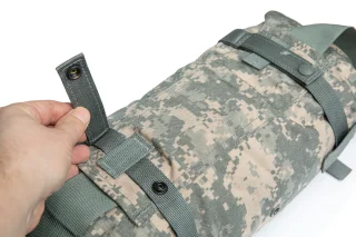 If needed, you can also attach this bag to a suitable MOLLE/PALS webbing.