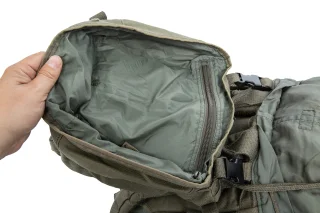 Large bag-like pouch under the lid.