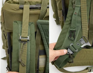 The shoulder strap models vary and may be reproduction in some cases.