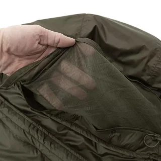 The detachable sleeping bad hood has a mosquito net.