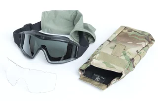 Black goggles with Foliage Green sleeve include a MultiCam colored storage bag - but no microfiber cloth.