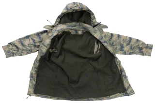 The liner and the hood are both attached with a zipper