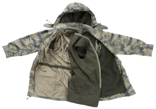 The liner and the hood are both attached with a zipper