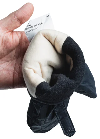 The glove insert with microfleece inside. The outer mittens have the same microfleece liner, so with the inner gloves you get double the amount of insulation.