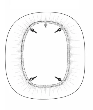 Small and Medium sizes have 4 snaphooks and an adjustable shock cord.