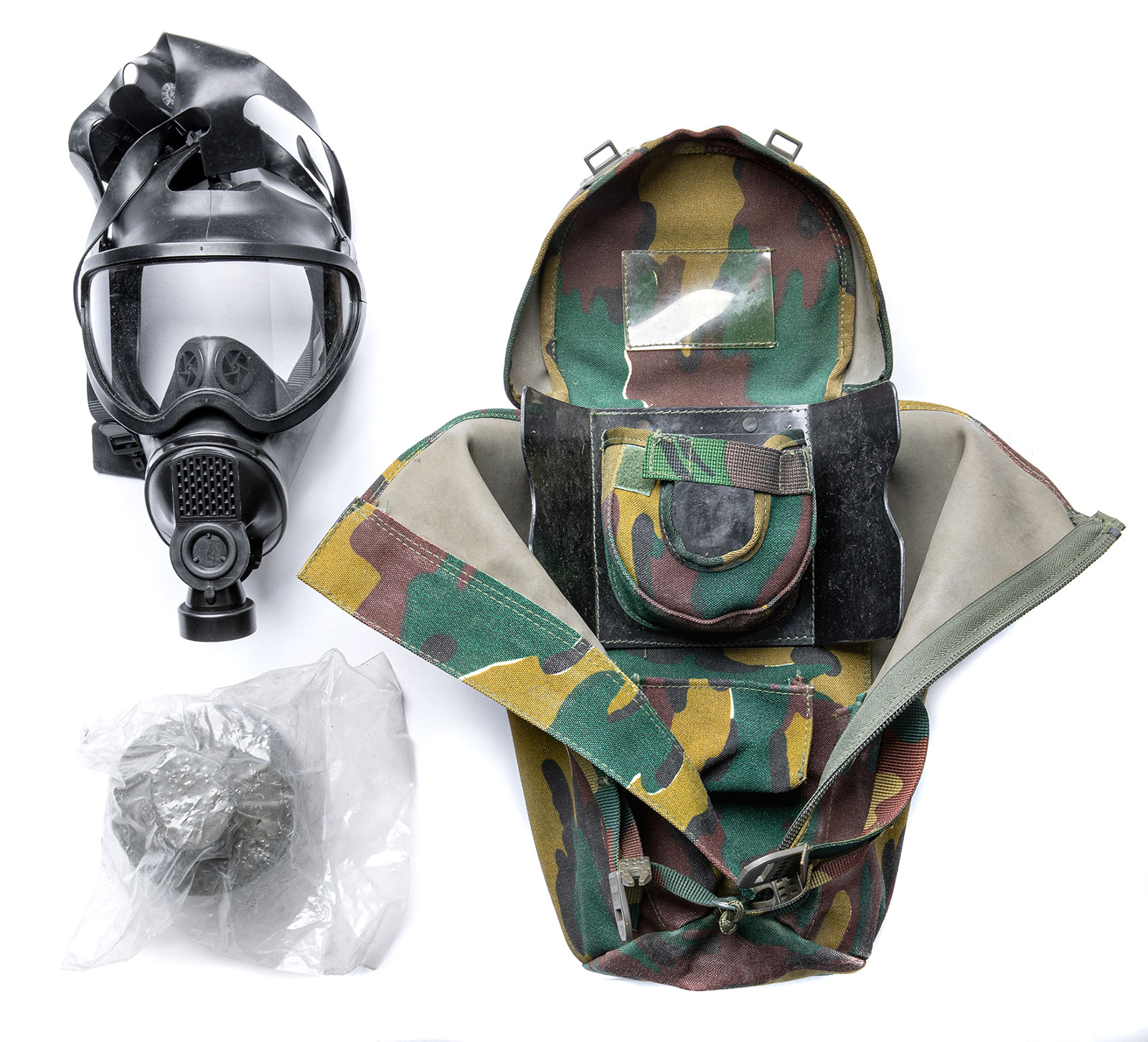 Belgian BEM 4 GP gas mask with carrying bag, surplus - Varusteleka