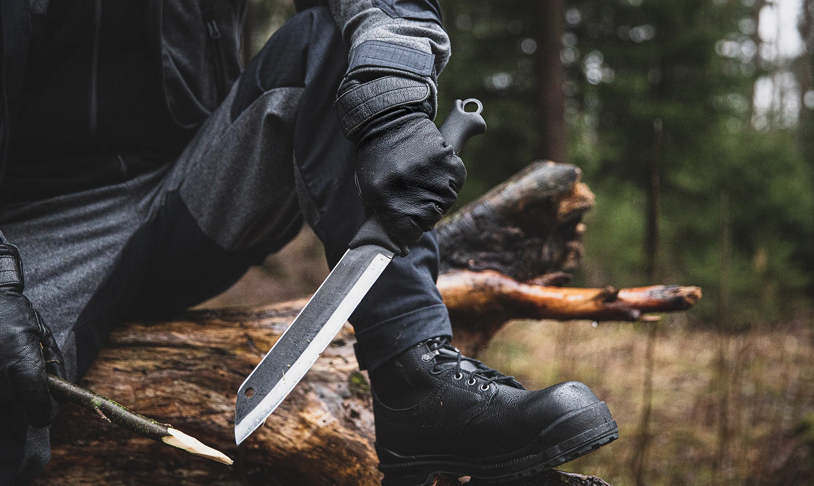 Cutting Edge: The Best Bushcraft Knives for Every Survival Situation